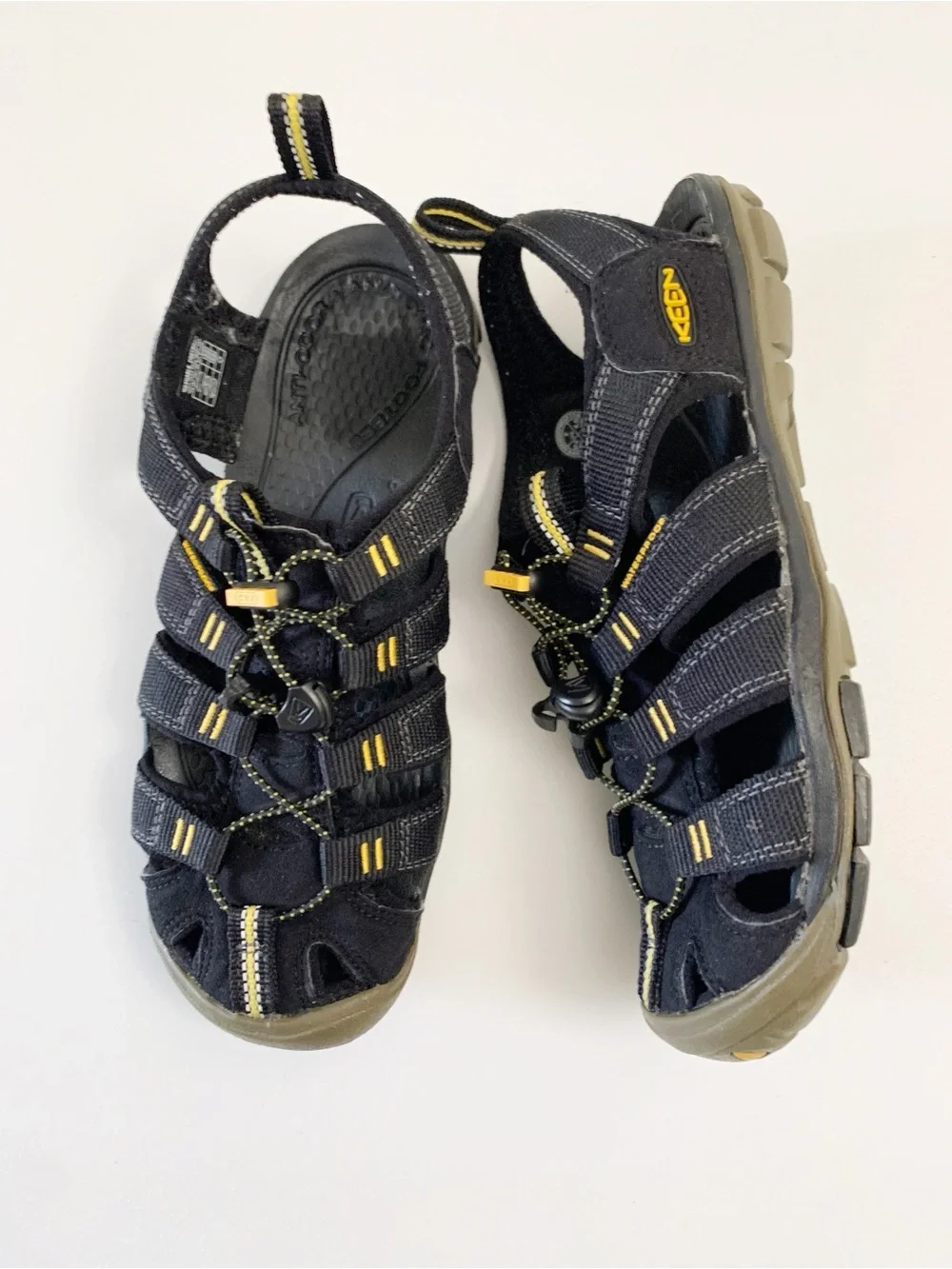 Keen Clearwater CNX Women's Outdoor Sports Sandals ~ 7